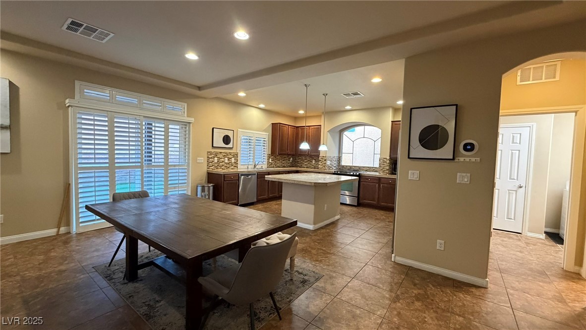 6451 Parrot Ridge Court Las Vegas, NV 89139 - Photo 7 of 42