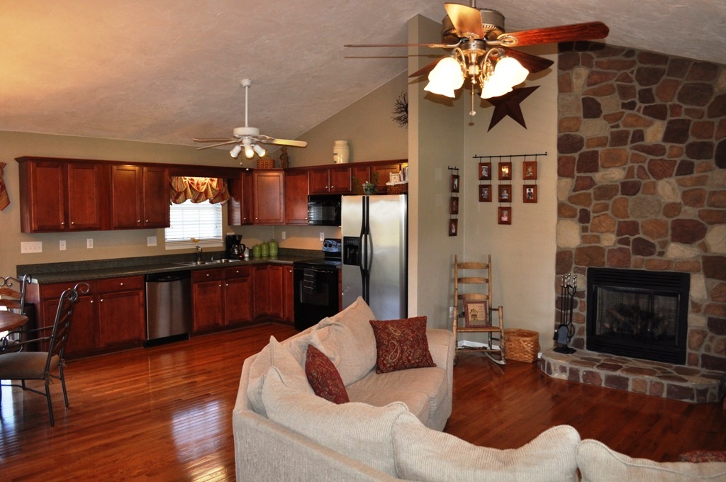 2903 Sandy Level Road Goodview, VA 24095 - Photo 13 of 34 Great Room