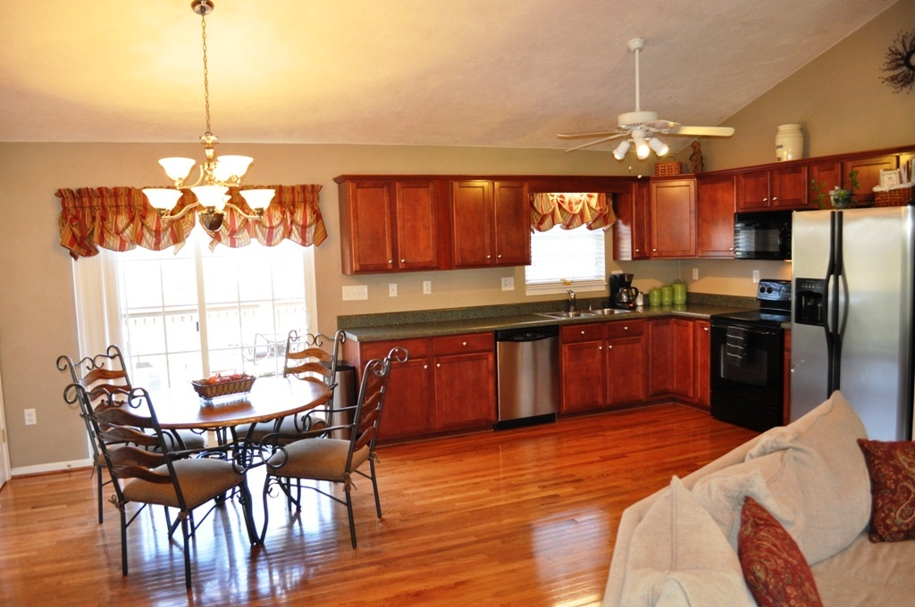 2903 Sandy Level Road Goodview, VA 24095 - Photo 14 of 34 Kitchen / Dining