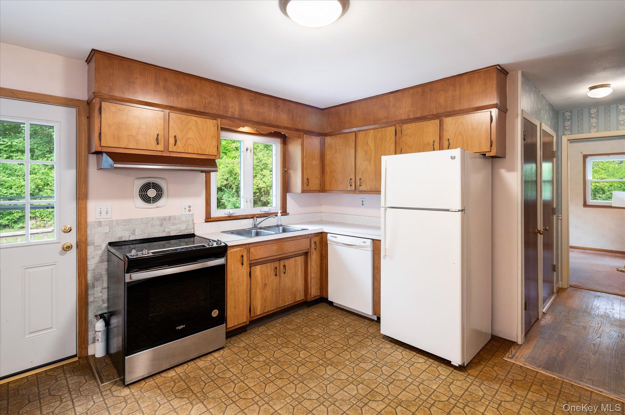14 Tower Road Carmel, NY 10512 - Photo 20 of 44