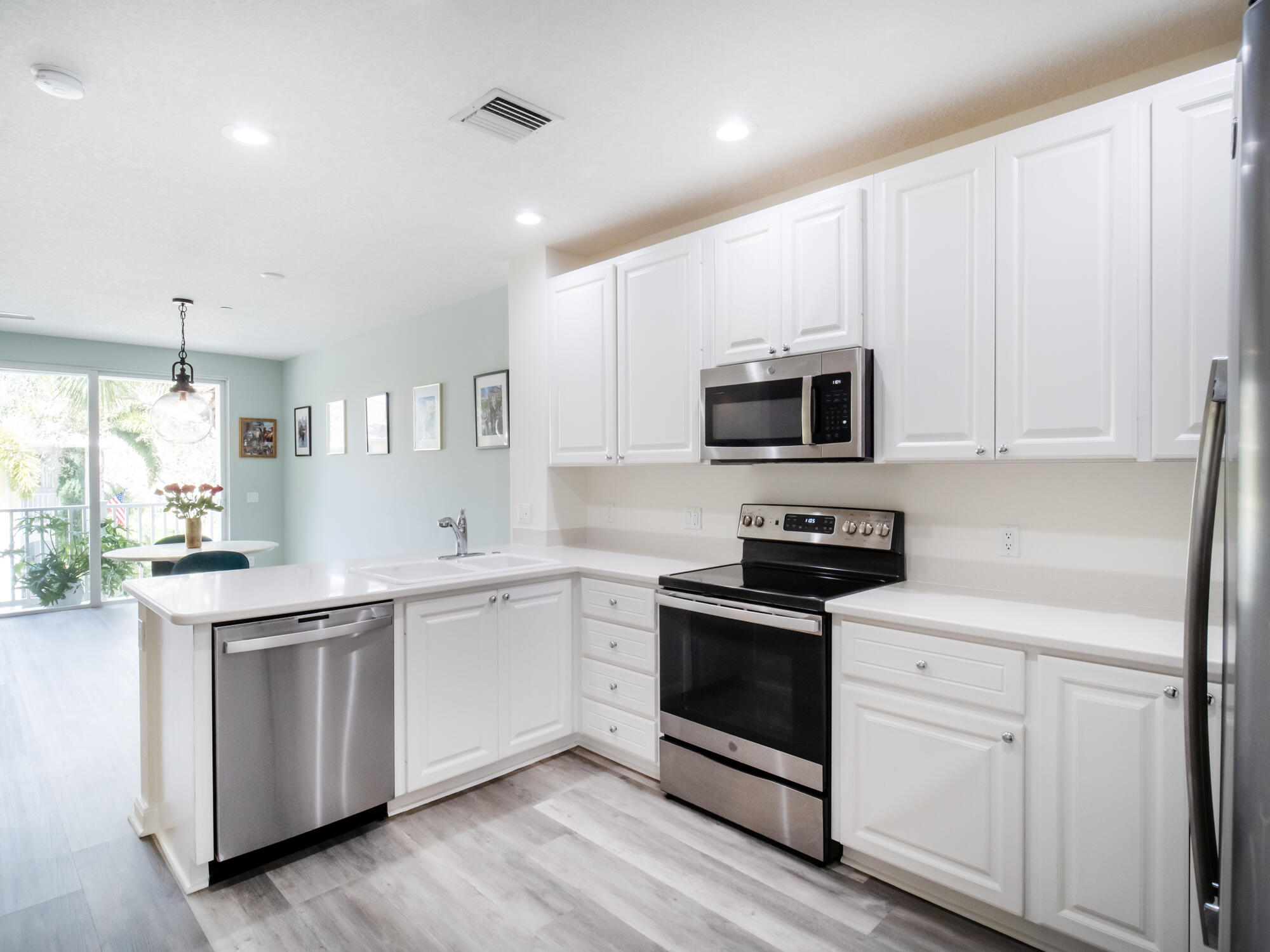 3336 West Community Drive Jupiter, FL 33458 - Photo 16 of 48 P1045023-HDR-EDIT-1-FINAL