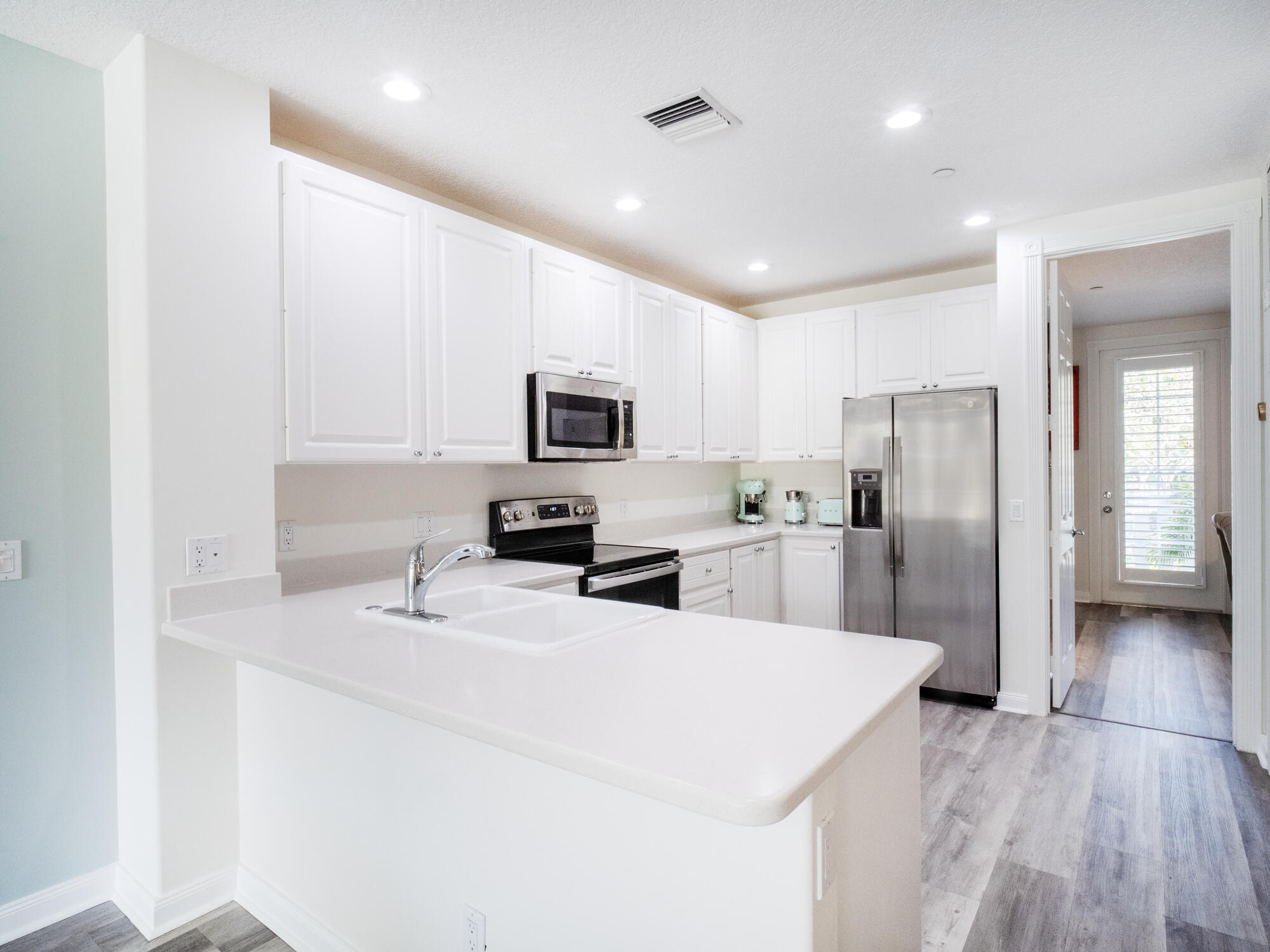3336 West Community Drive Jupiter, FL 33458 - Photo 17 of 48 P1045032-HDR-EDIT-1-FINAL