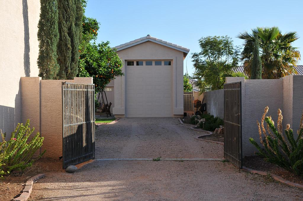2259 East Victor Road Gilbert, AZ 85296 - Photo 17 of 18 Boat/RV Garage Access