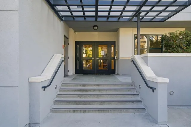 $1,495,000 | 222 8th Avenue, Unit 306, San Mateo, CA 94401