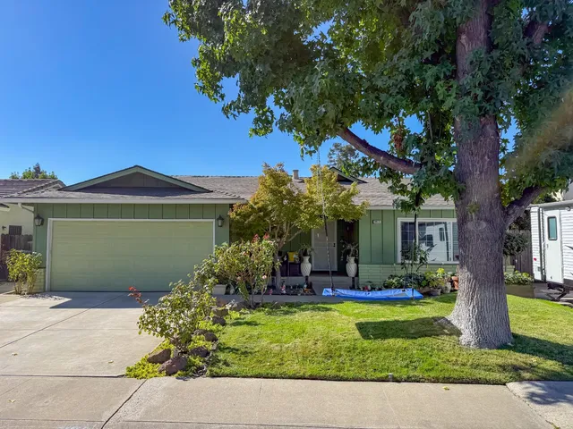 $489,000 | 3913 Peacock Lane, Modesto, CA 95356