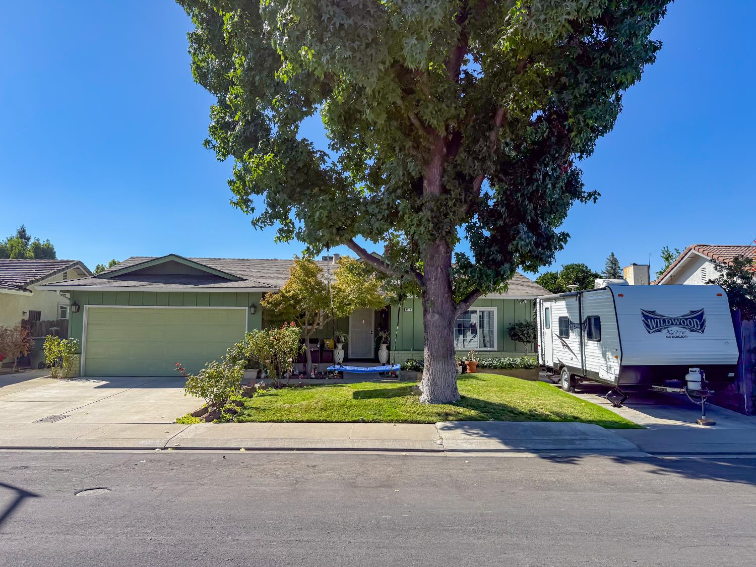 3913 Peacock Lane Modesto, CA 95356 - Photo 3 of 46