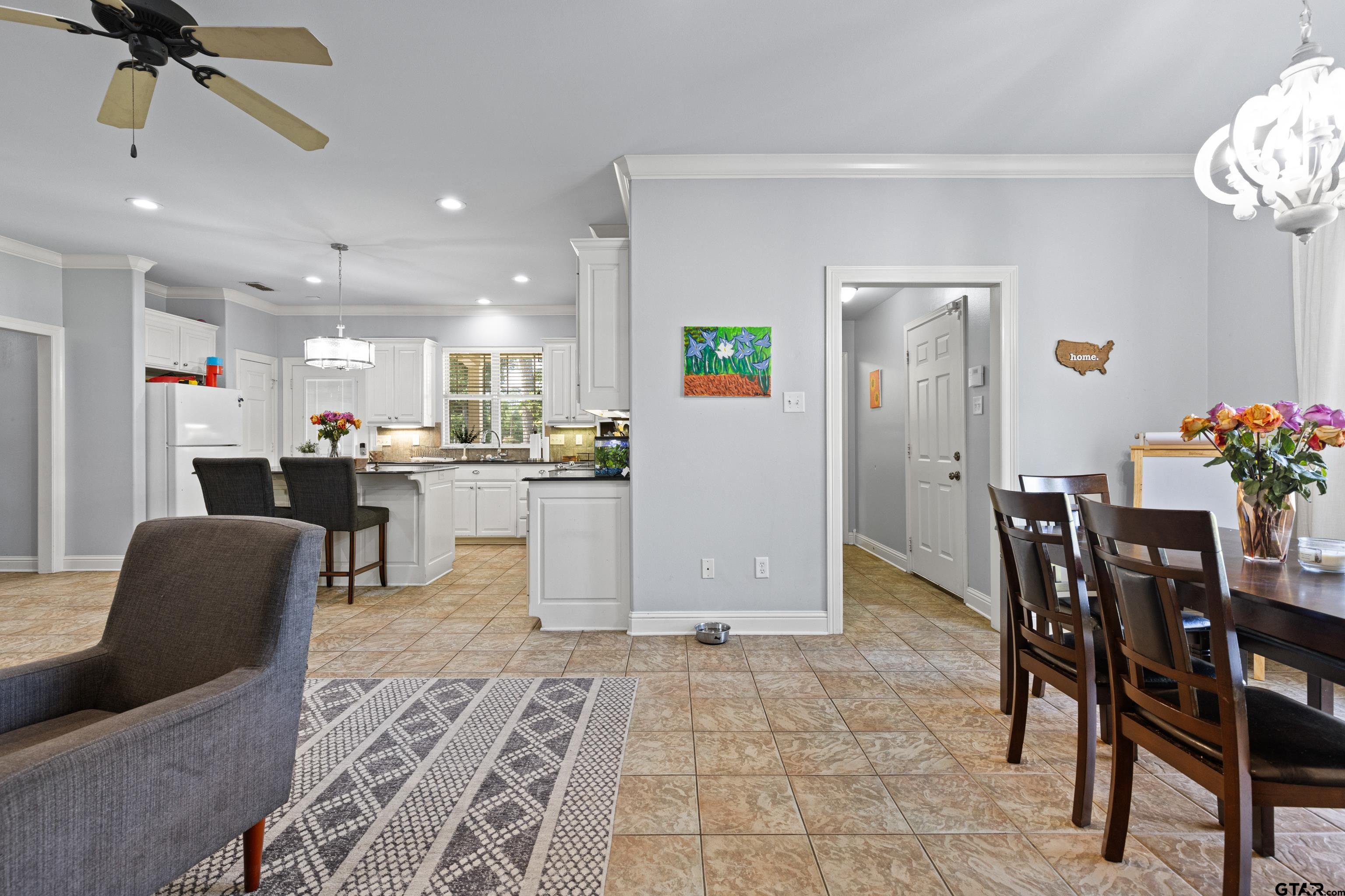 5201 Whitaker Circle Longview, TX 75605 - Photo 7 of 40 a living room with furniture and kitchen view