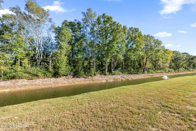 $203,000 | 228 Camerons Cove, Carencro, LA 70520