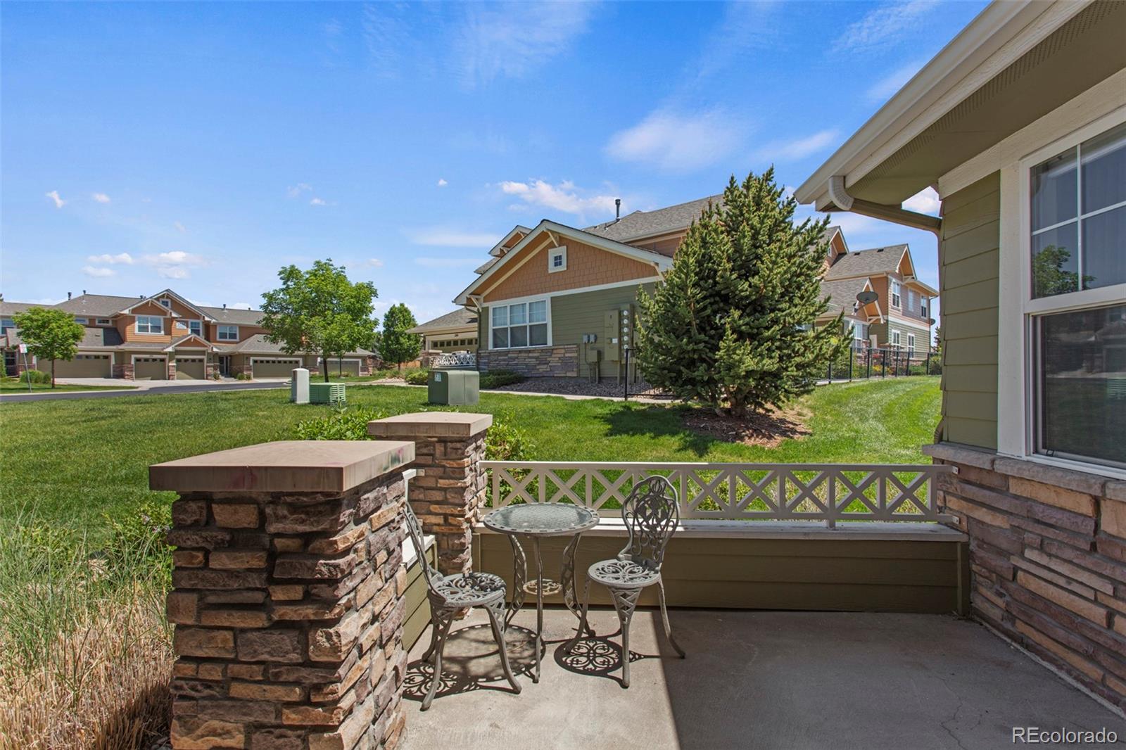 3703 South Perth Circle, Unit 101 Aurora, CO 80013 - Photo 27 of 30 a view of an outdoor sitting space