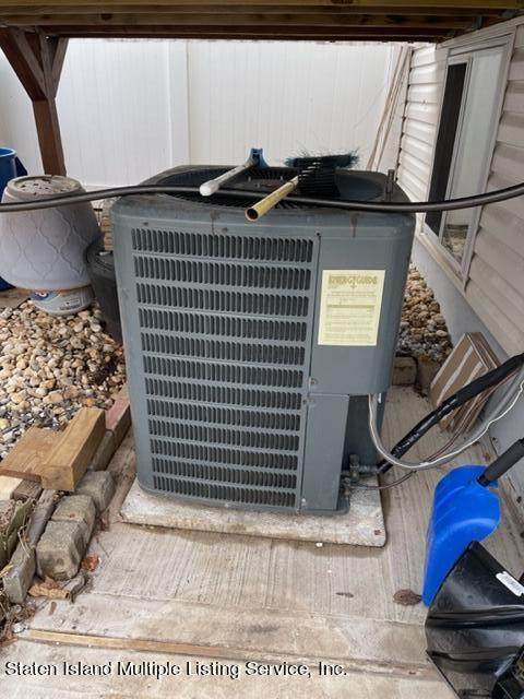 527 Oder Avenue Staten Island, NY 10304 - Photo 31 of 31 IMG_6832