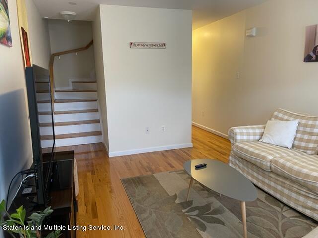 527 Oder Avenue Staten Island, NY 10304 - Photo 4 of 31 IMG_6816