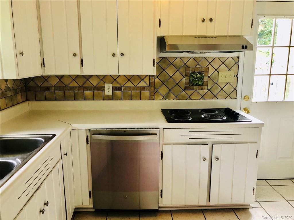 3914 Farmview Road Charlotte, NC 28205 - Photo 4 of 22 Gallery Image 4