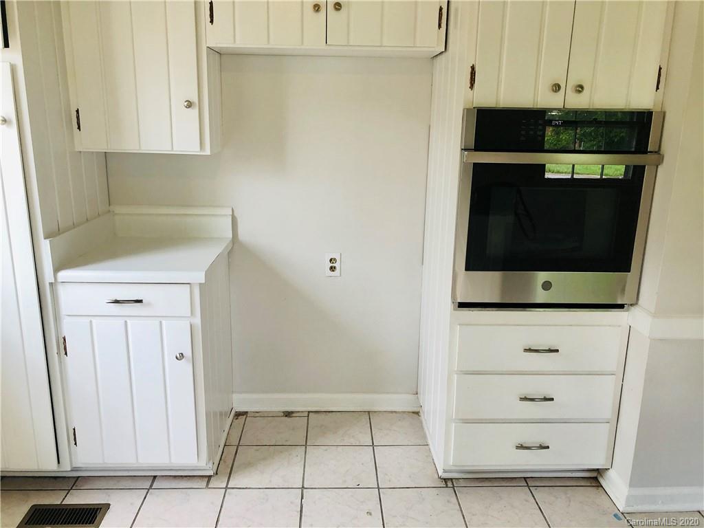 3914 Farmview Road Charlotte, NC 28205 - Photo 5 of 22 Gallery Image 5