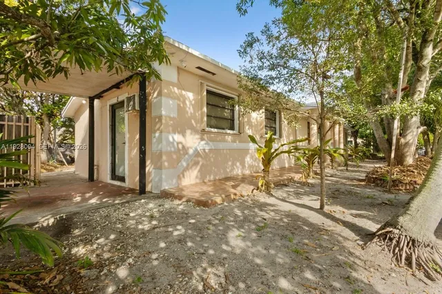 $670,000 | 111 Northeast 175th Street, North Miami Beach, FL 33162