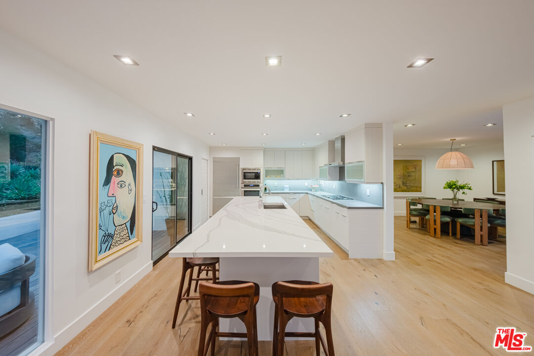 2644 Greenvalley Road Los Angeles, CA 90046 - Photo 13 of 73