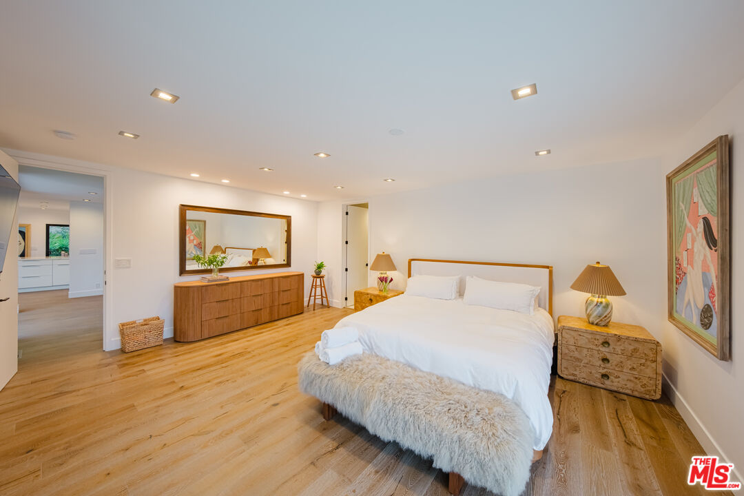 2644 Greenvalley Road Los Angeles, CA 90046 - Photo 26 of 73