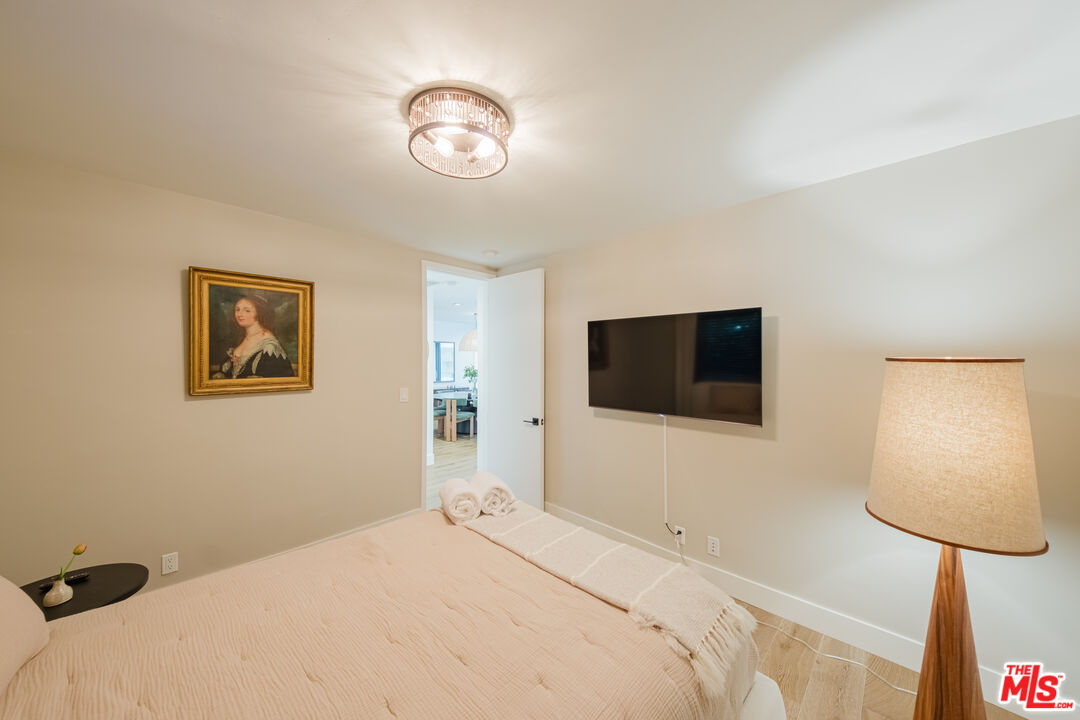 2644 Greenvalley Road Los Angeles, CA 90046 - Photo 36 of 73