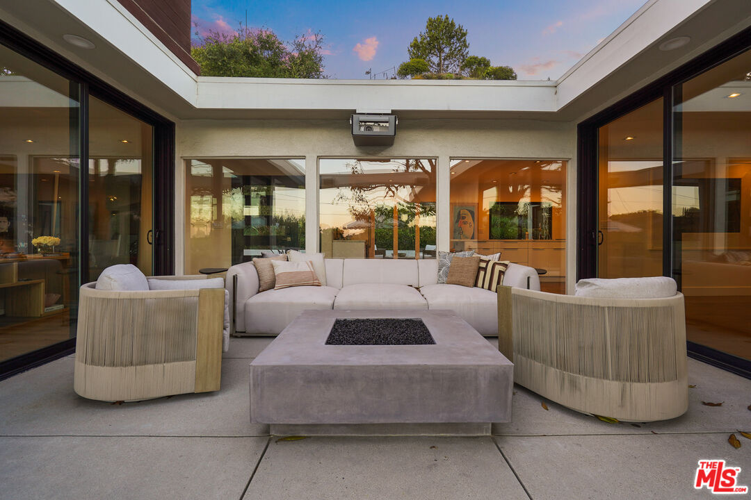 2644 Greenvalley Road Los Angeles, CA 90046 - Photo 56 of 73