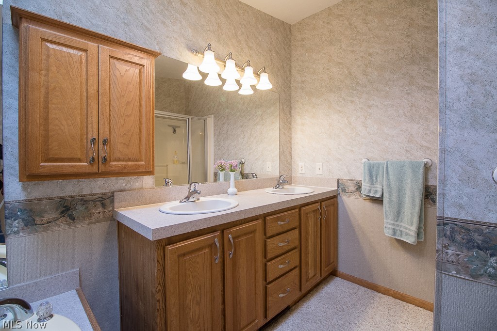 681 Woodlawn Road Chardon, OH 44024 - Photo 28 of 35