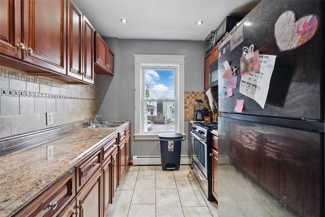 40 Primrose Street Pawtucket, RI 02860 - Photo 13 of 22 Gallery Image 13