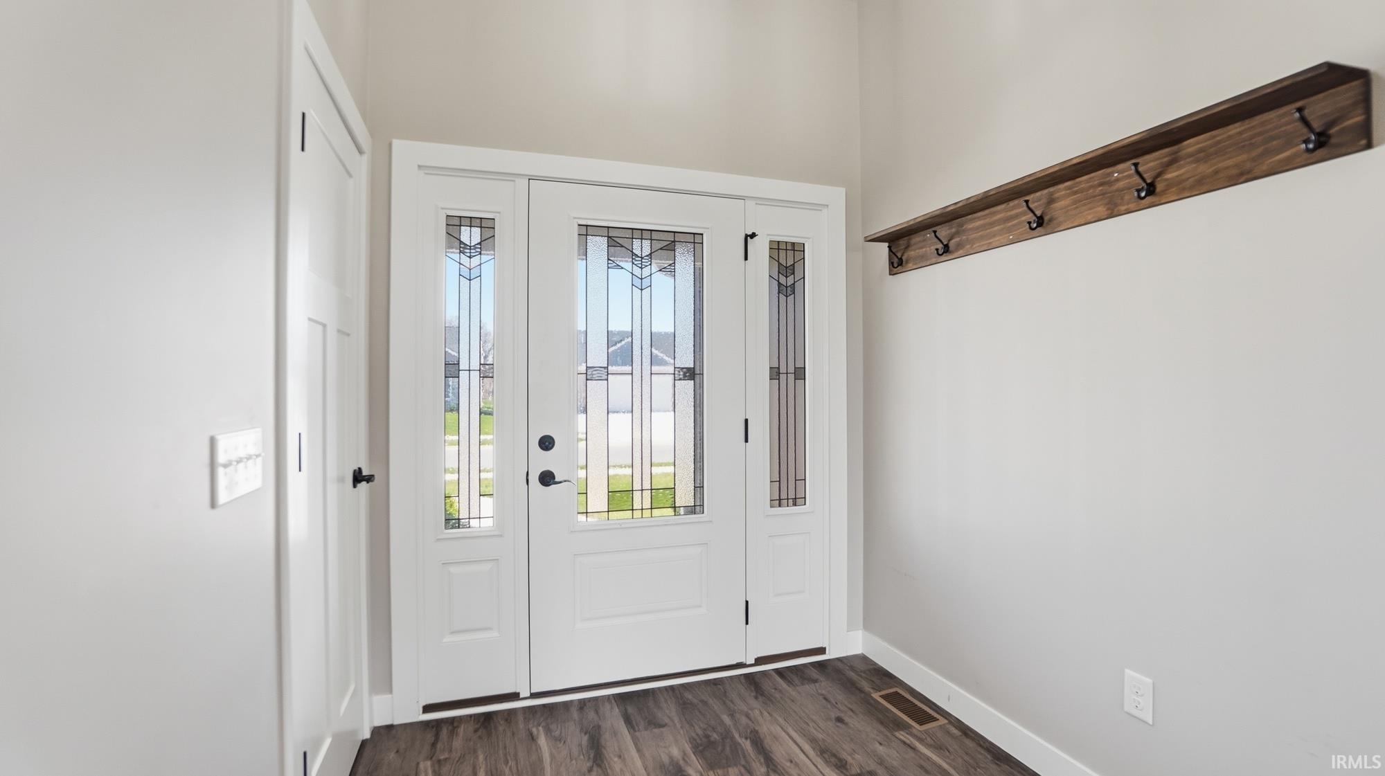 1553 Cananea Way Fort Wayne, IN 46845 - Photo 5 of 36