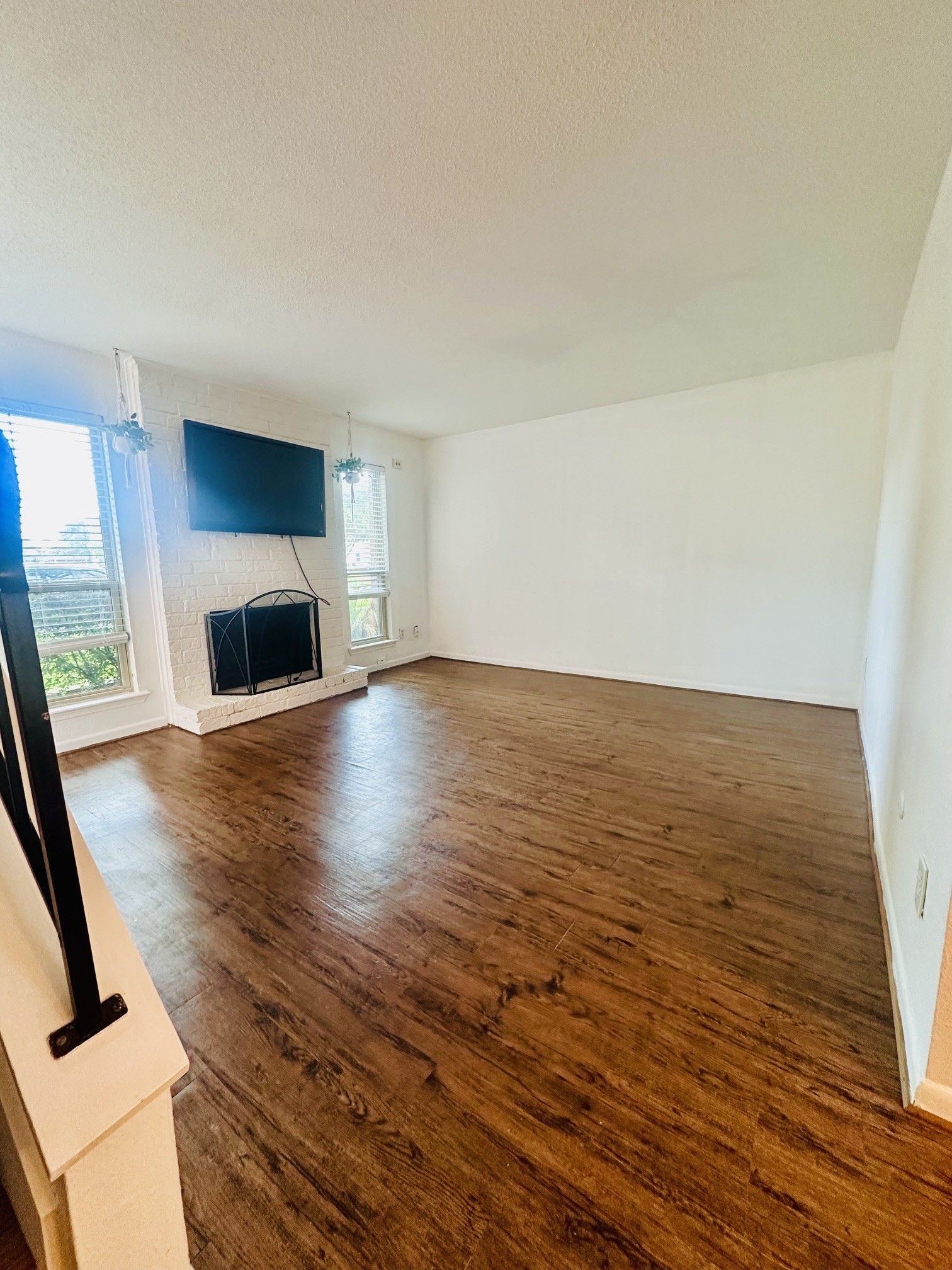 1413 Bonanza Road, Unit 413 Houston, TX 77062 - Photo 6 of 31 Gallery Image 6