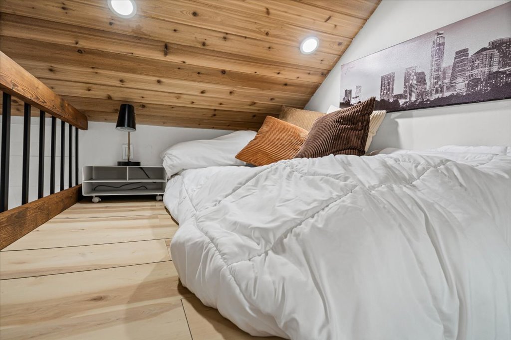 4309 Hank Avenue, Unit 2 Austin, TX 78745 - Photo 11 of 22