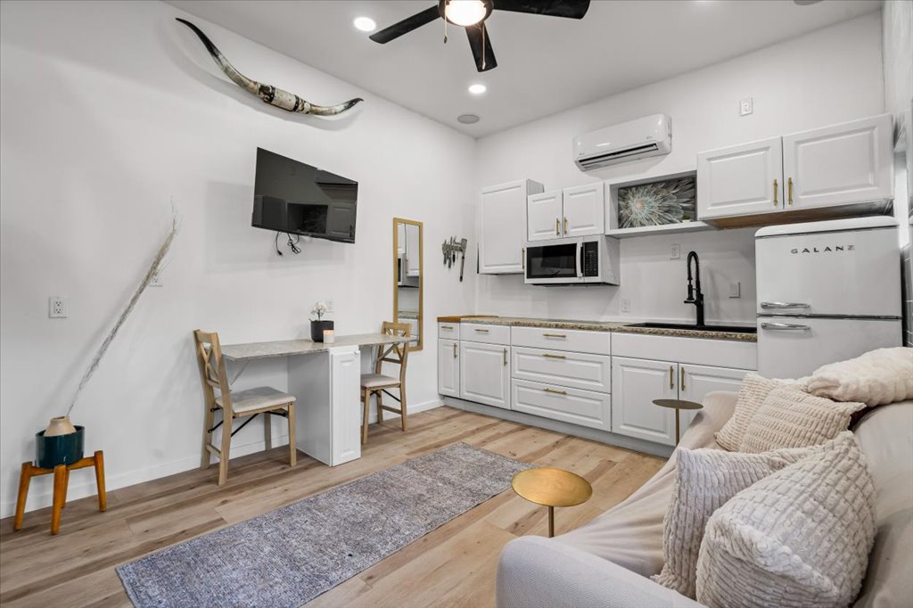 4309 Hank Avenue, Unit 2 Austin, TX 78745 - Photo 5 of 22