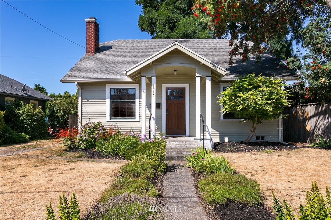 2823 Walnut Street Bellingham, WA 98225 - Photo 2 of 24 Gallery Image 2