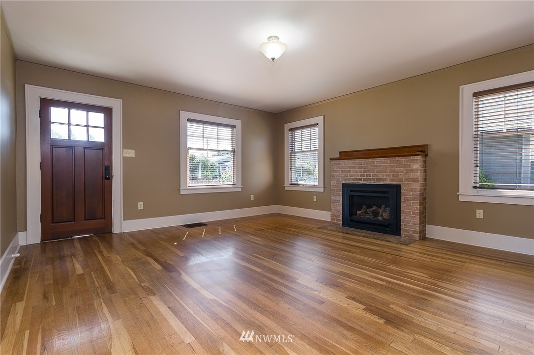 2823 Walnut Street Bellingham, WA 98225 - Photo 3 of 24 Gallery Image 3