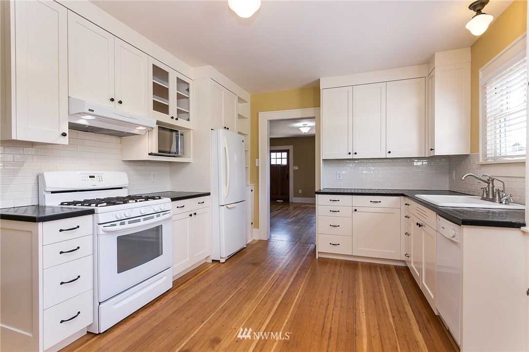 2823 Walnut Street Bellingham, WA 98225 - Photo 7 of 24 Gallery Image 7