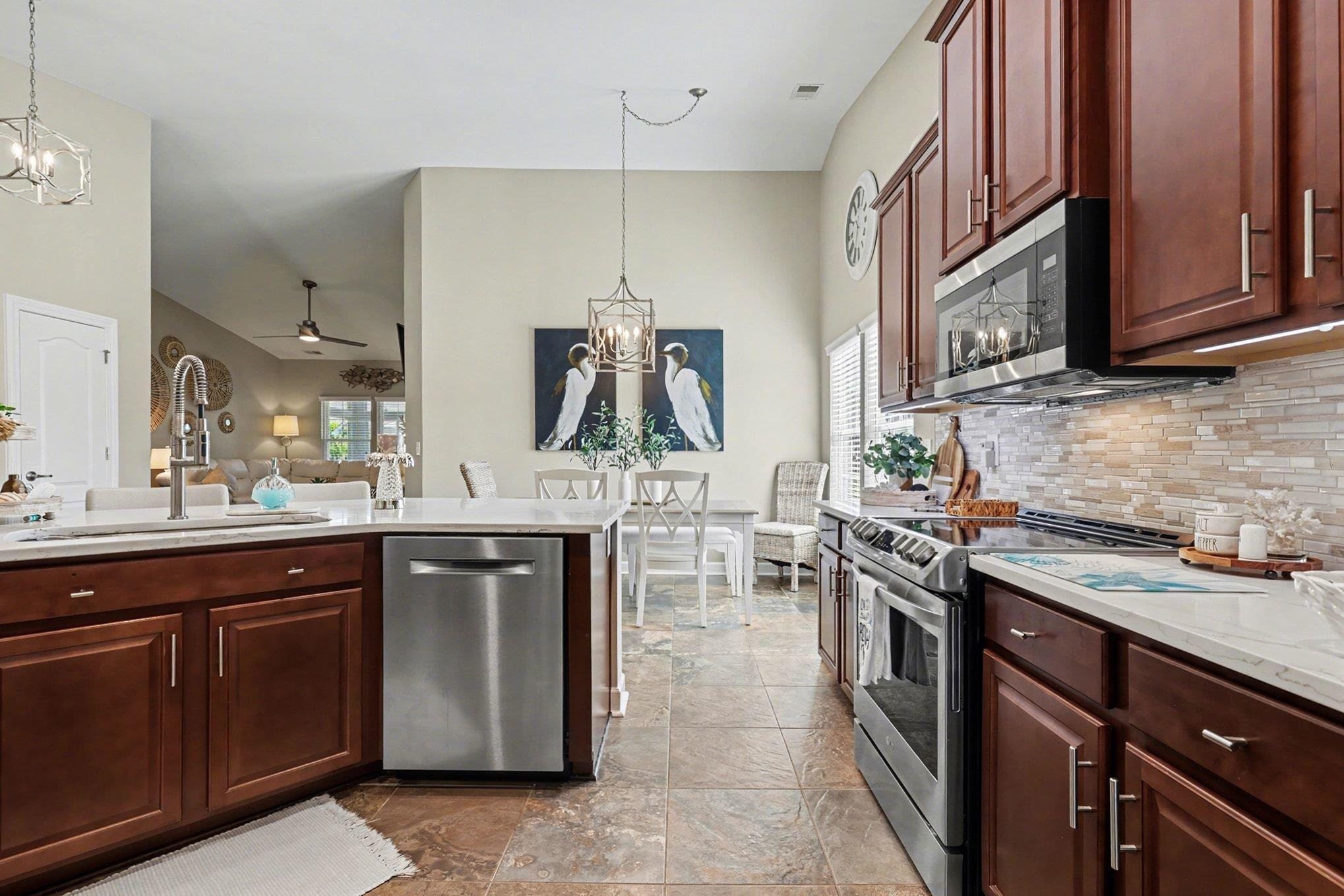 716 Harbor Bay Drive Murrells Inlet, SC 29576 - Photo 12 of 37