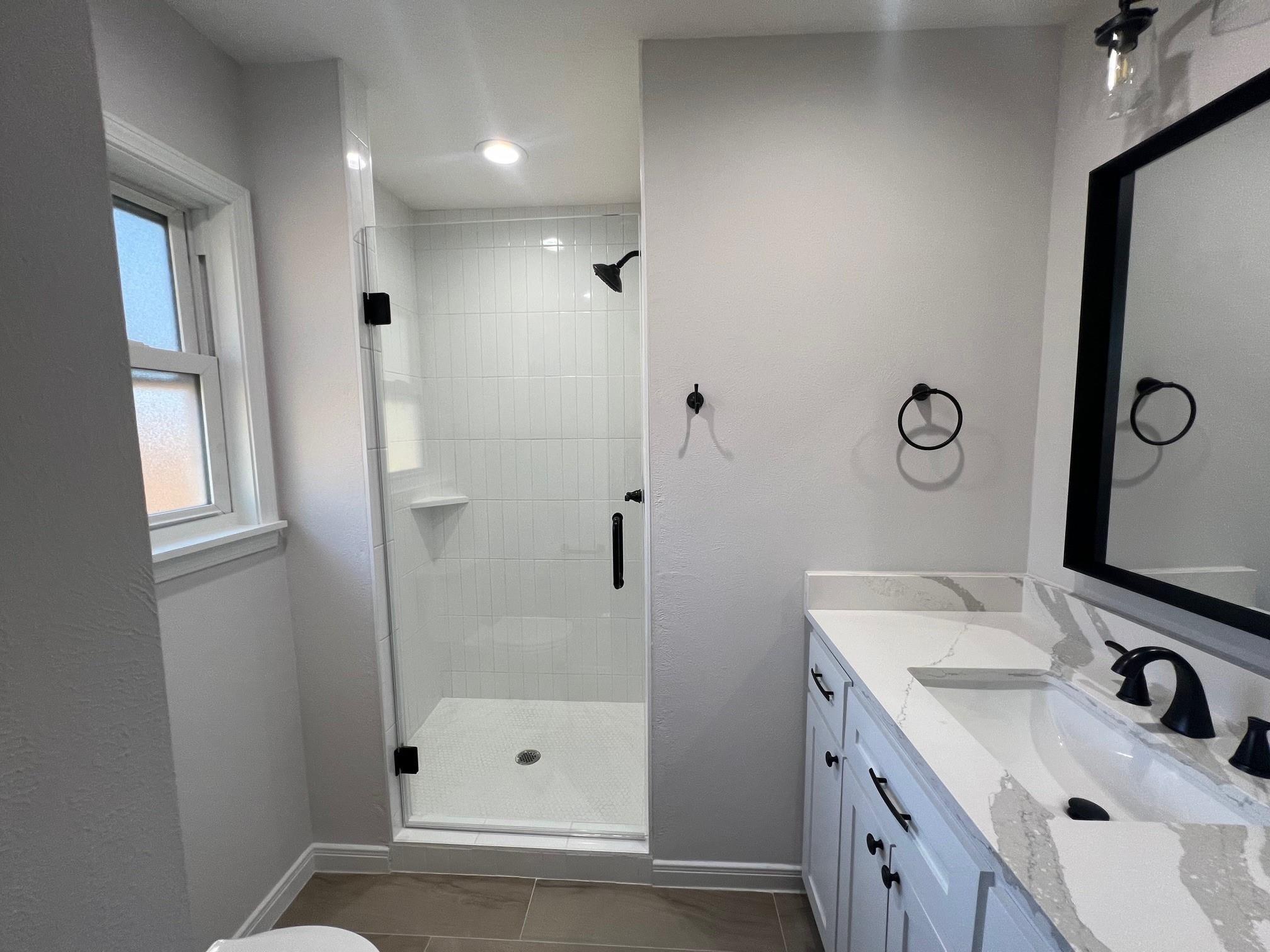 1437 Confederate Road Houston, TX 77055 - Photo 10 of 13