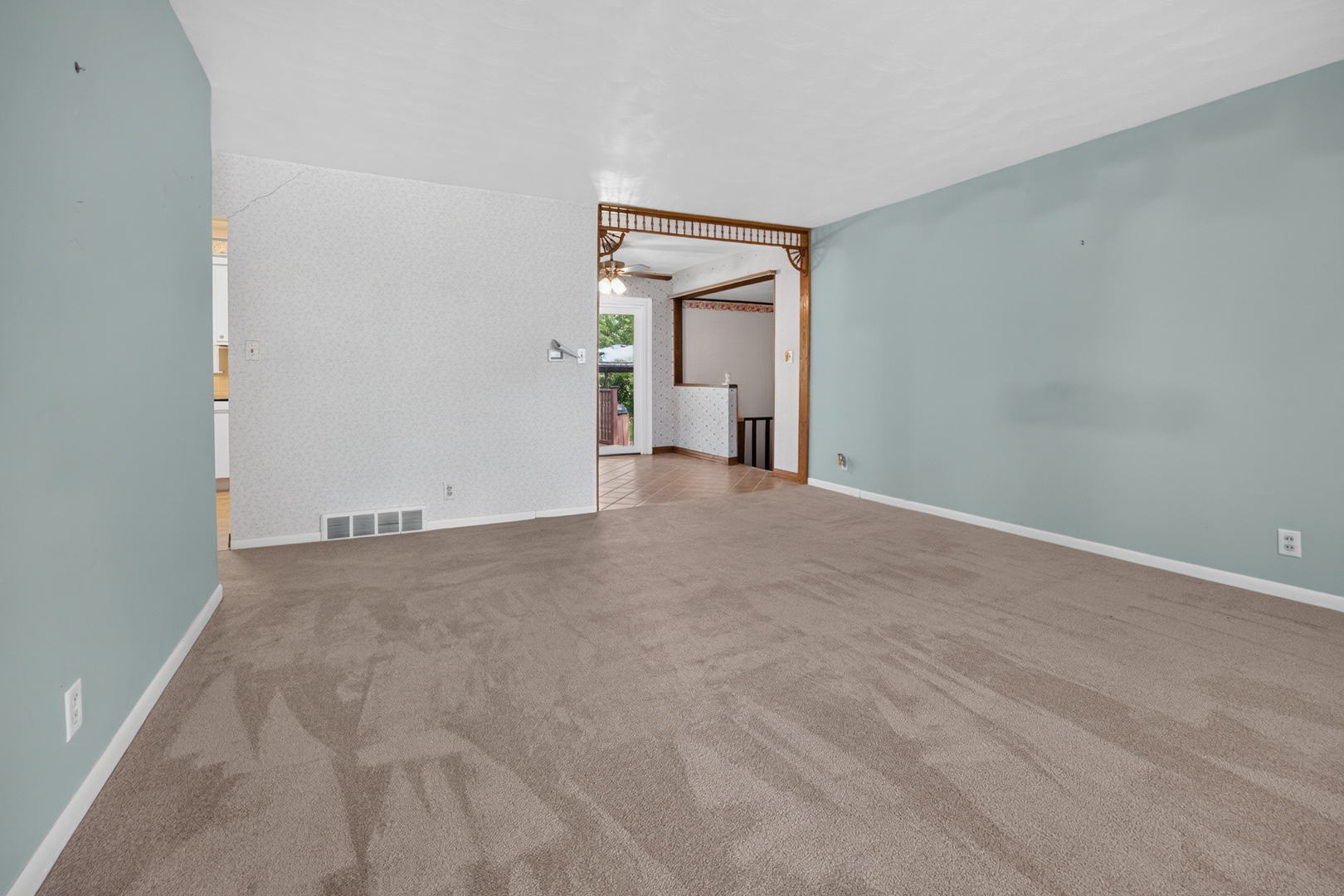 302 Belview Avenue Normal, IL 61761 - Photo 3 of 44