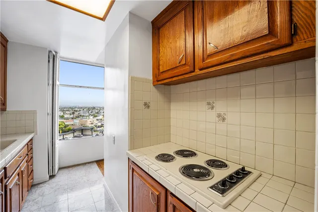$465,000 | 100 Atlantic Avenue, Unit 905, Long Beach, CA 90802