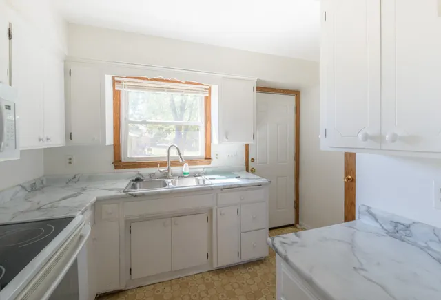 $475,000 | 9522 Pleasant Avenue South, Bloomington, MN 55420