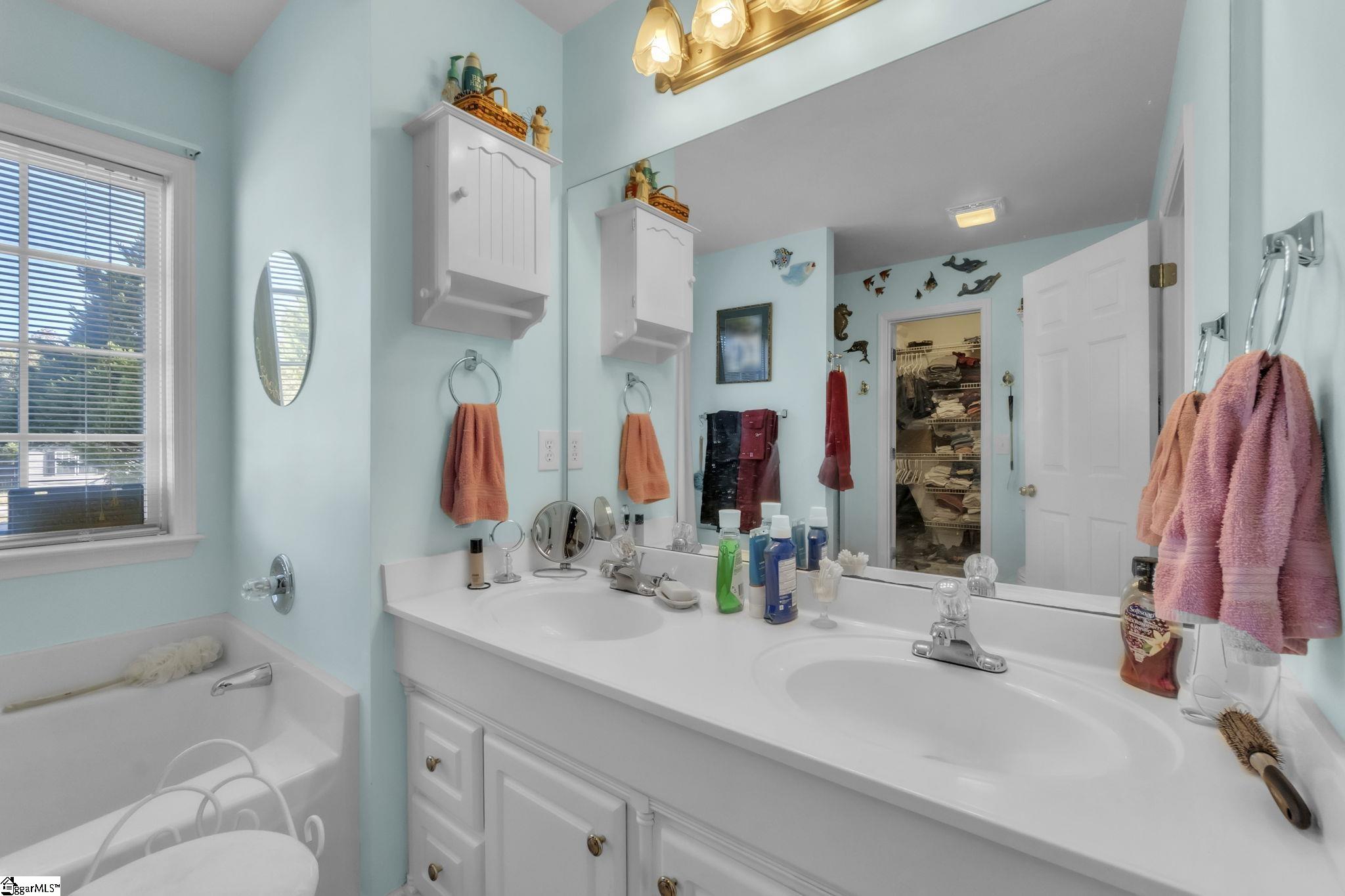 104 Ward Oak Court Greer, SC 29651 - Photo 10 of 25