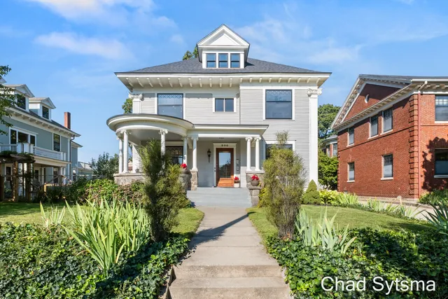 $930,000 | 643 Madison Avenue Southeast, Grand Rapids, MI 49503