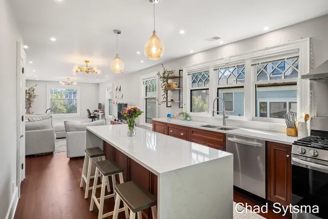 $930,000 | 643 Madison Avenue Southeast, Grand Rapids, MI 49503