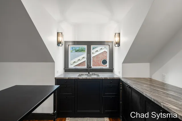 $930,000 | 643 Madison Avenue Southeast, Grand Rapids, MI 49503