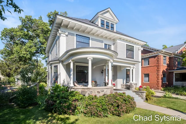 $930,000 | 643 Madison Avenue Southeast, Grand Rapids, MI 49503