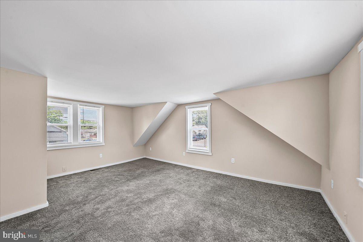1242 Chestnut Street Marcus Hook, PA 19061 - Photo 21 of 32