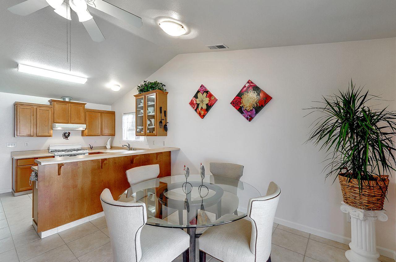 5512 Mesa Road Gilroy, CA 95020 - Photo 11 of 29 Gallery Image 11