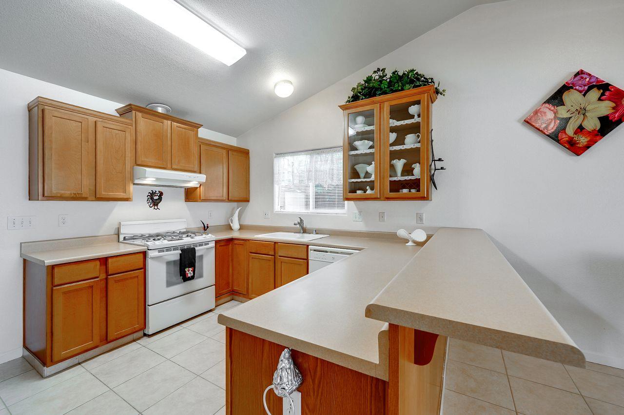 5512 Mesa Road Gilroy, CA 95020 - Photo 9 of 29 Gallery Image 9