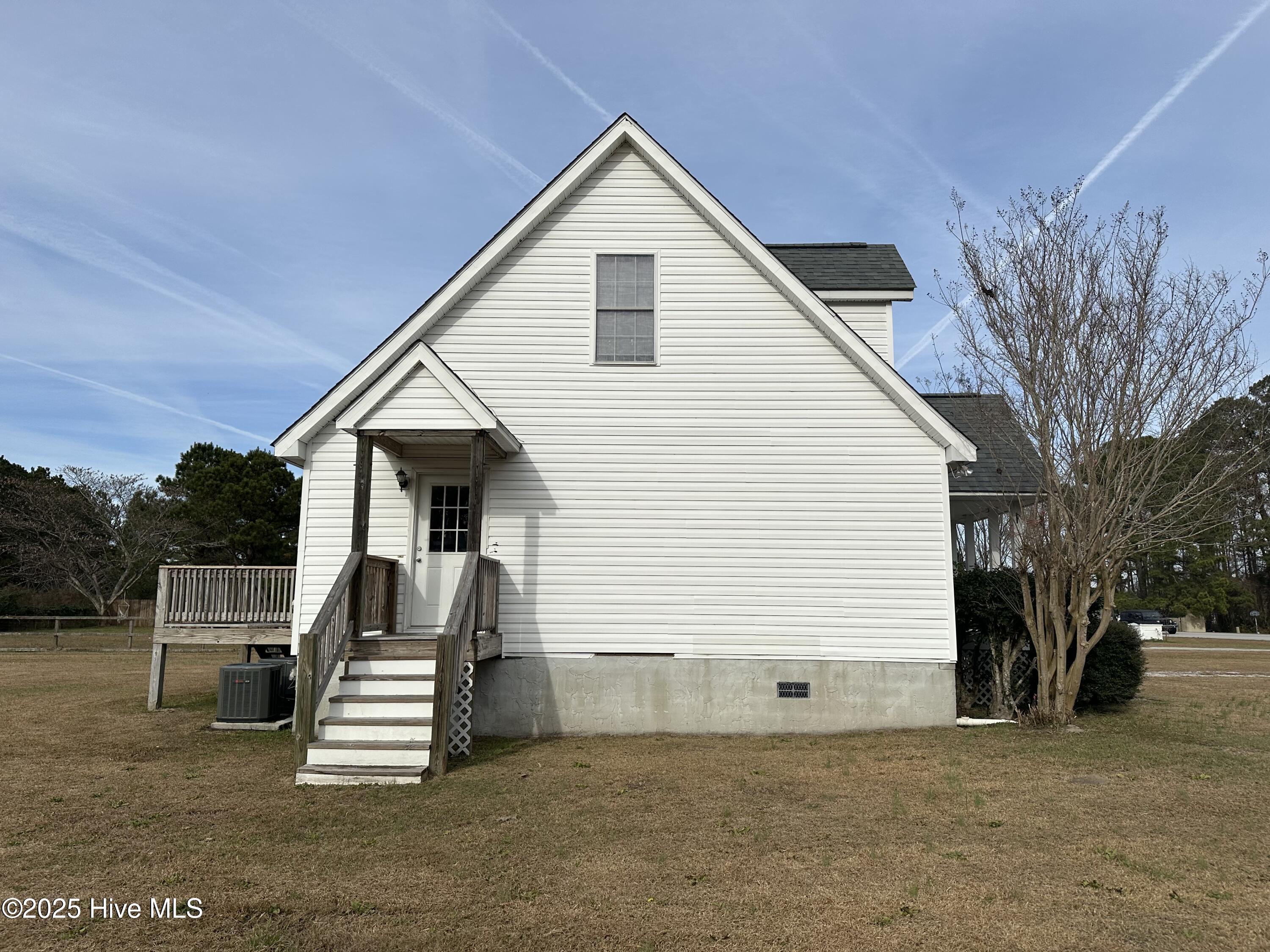 150 Morristown Road Stella, NC 28582 - Photo 4 of 29 IMG_2460