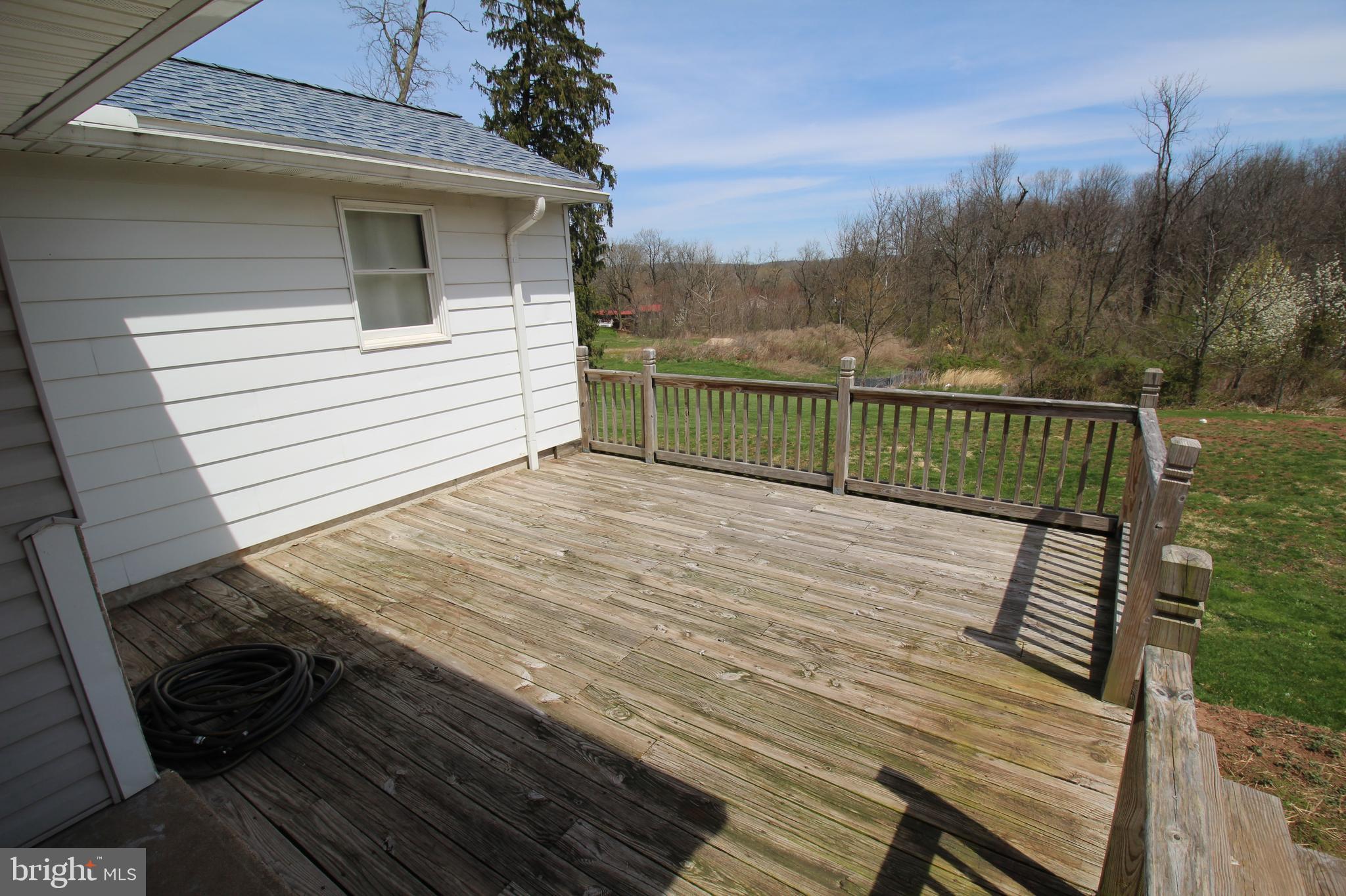 265 Old Schuylkill Road Pottstown, PA 19465 - Photo 19 of 24 Deck