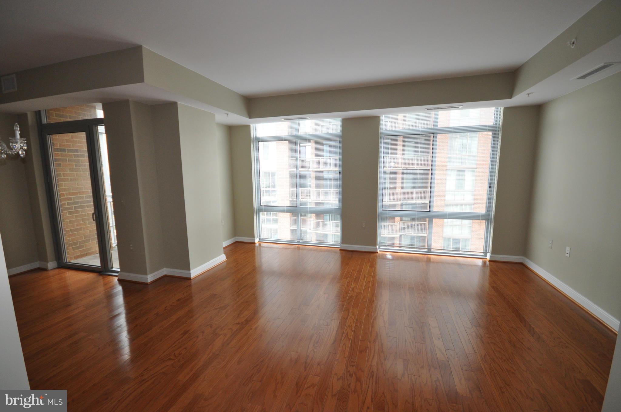 11990 Market Street, Unit 1416 Reston, VA 20190 - Photo 9 of 14 Family Room