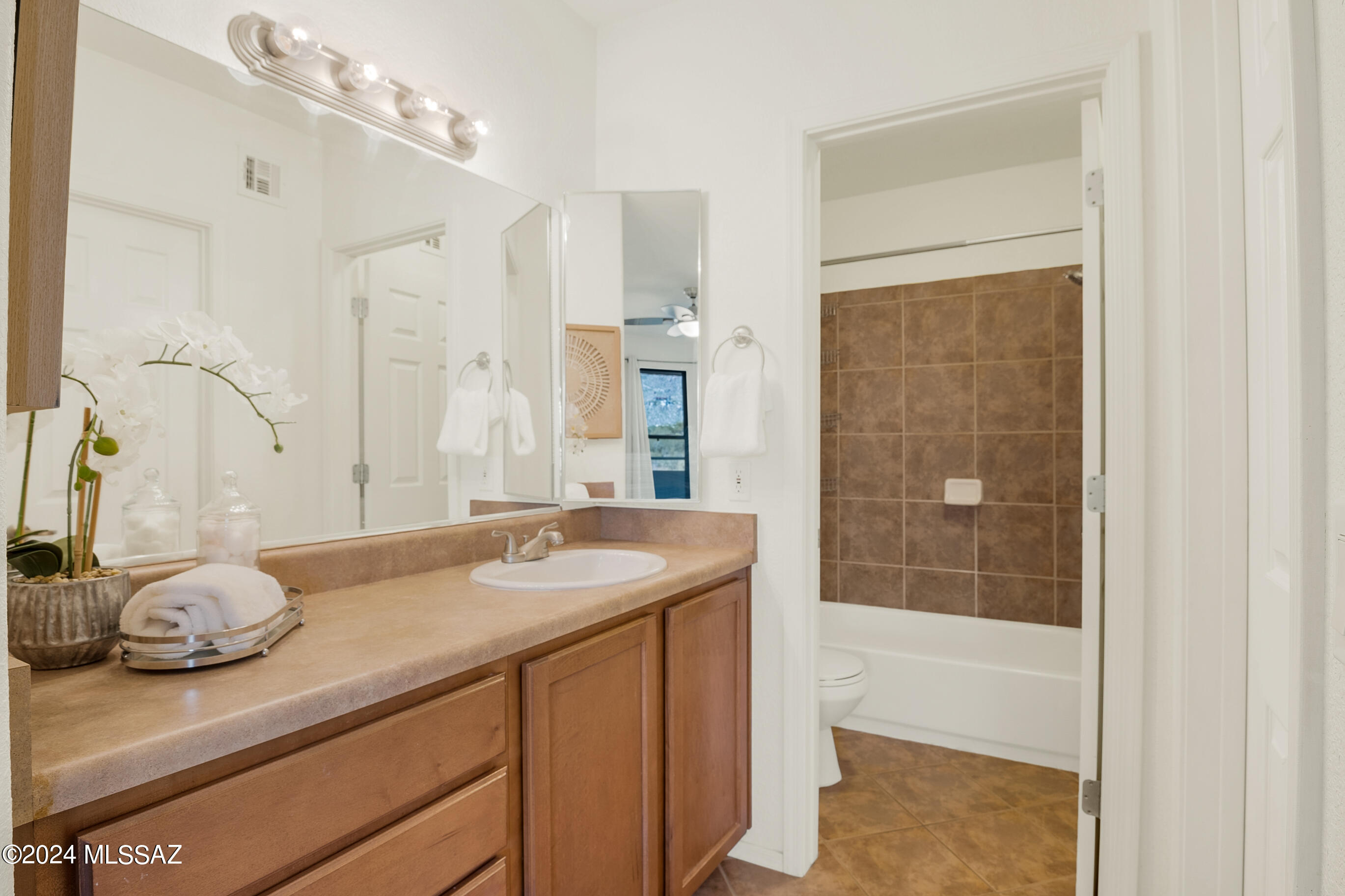 5855 North Kolb Road, Unit 5207 Tucson, AZ 85750 - Photo 13 of 26 Gallery Image 13