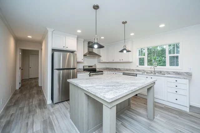 $264,999 | 204 Wyman Road, Eutawville, SC 29048