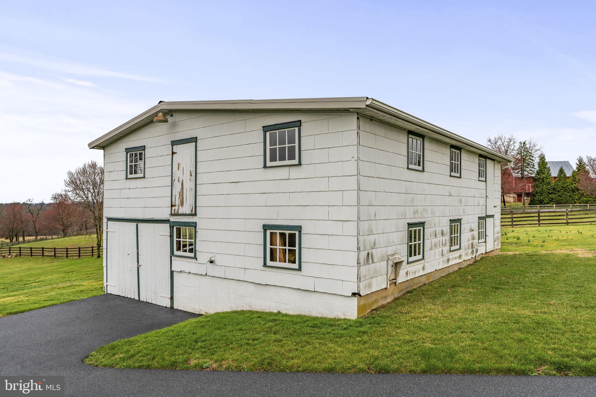 1435 Newport Road Manheim, PA 17545 - Photo 44 of 50